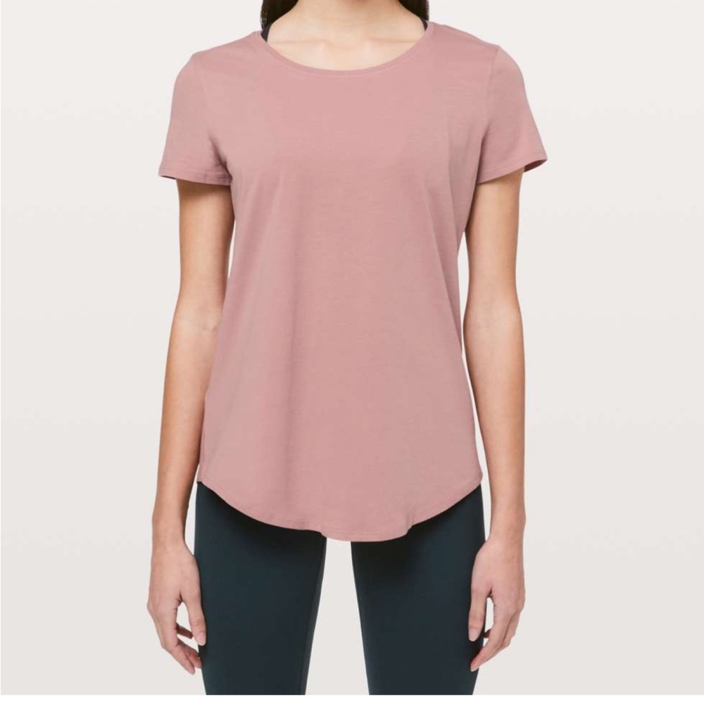 Lululemon love crew tee size 2